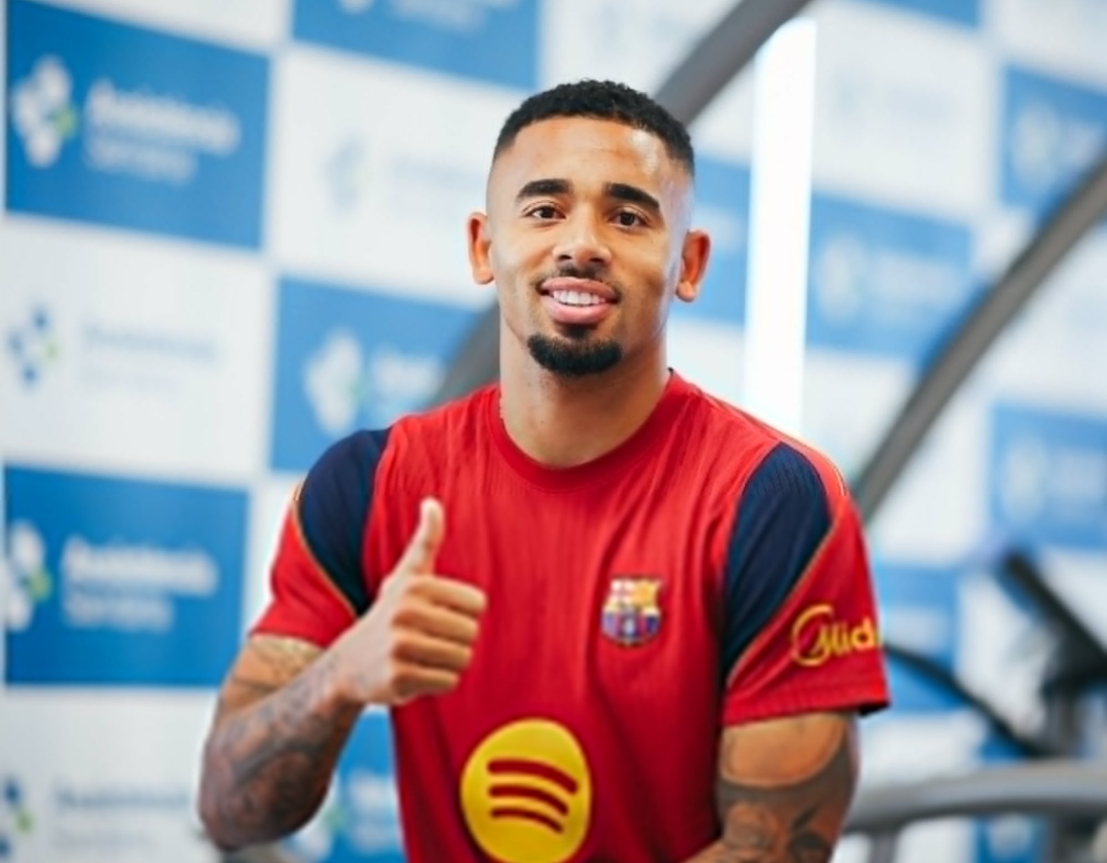 El Barcelona oficializa la incorporación del delantero brasileño Gabriel Jesus hasta 2029 El Barcelona oficializa la incorporación del delantero brasileño Gabriel Jesus hasta 2029