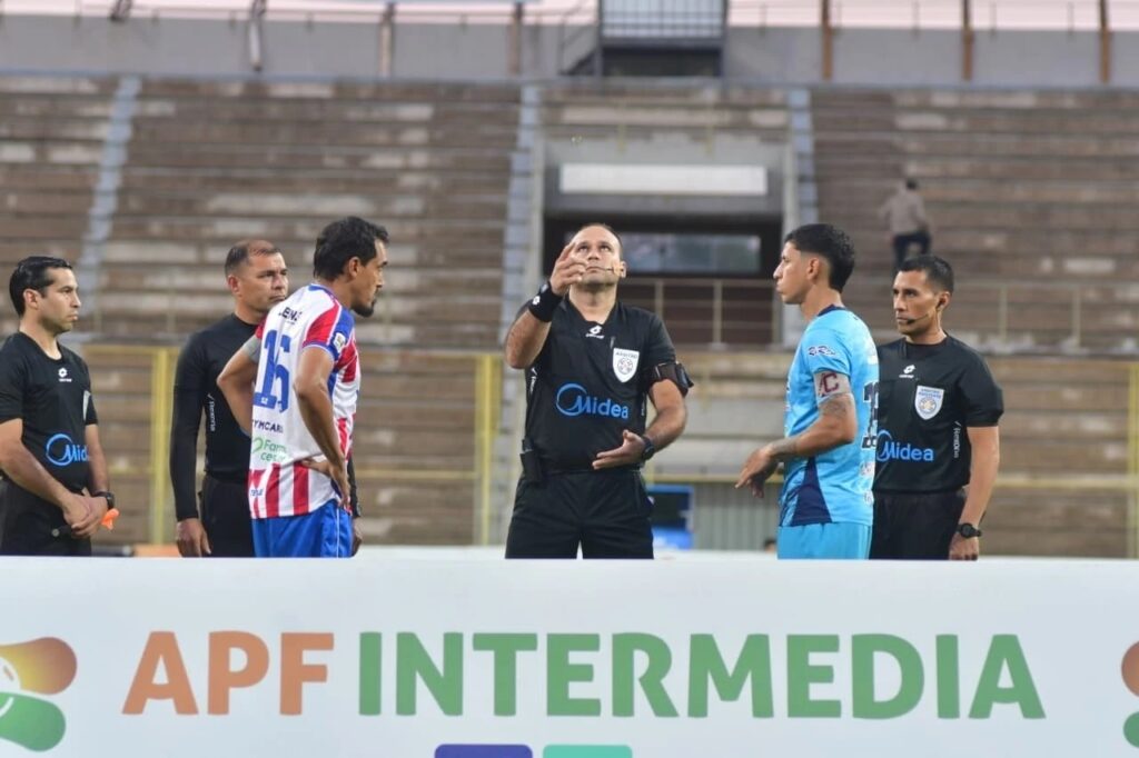 Designación arbitral confirmada para la fecha 22 de la División Intermedia
