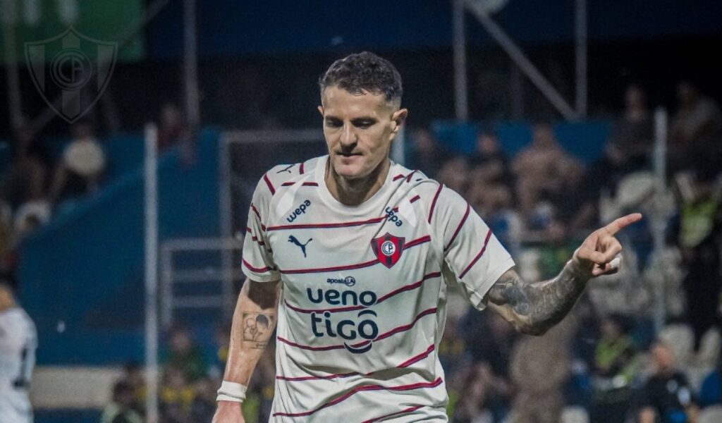 Pablo Vegetti se mantiene como el máximo artillero de Cerro Porteño en el año