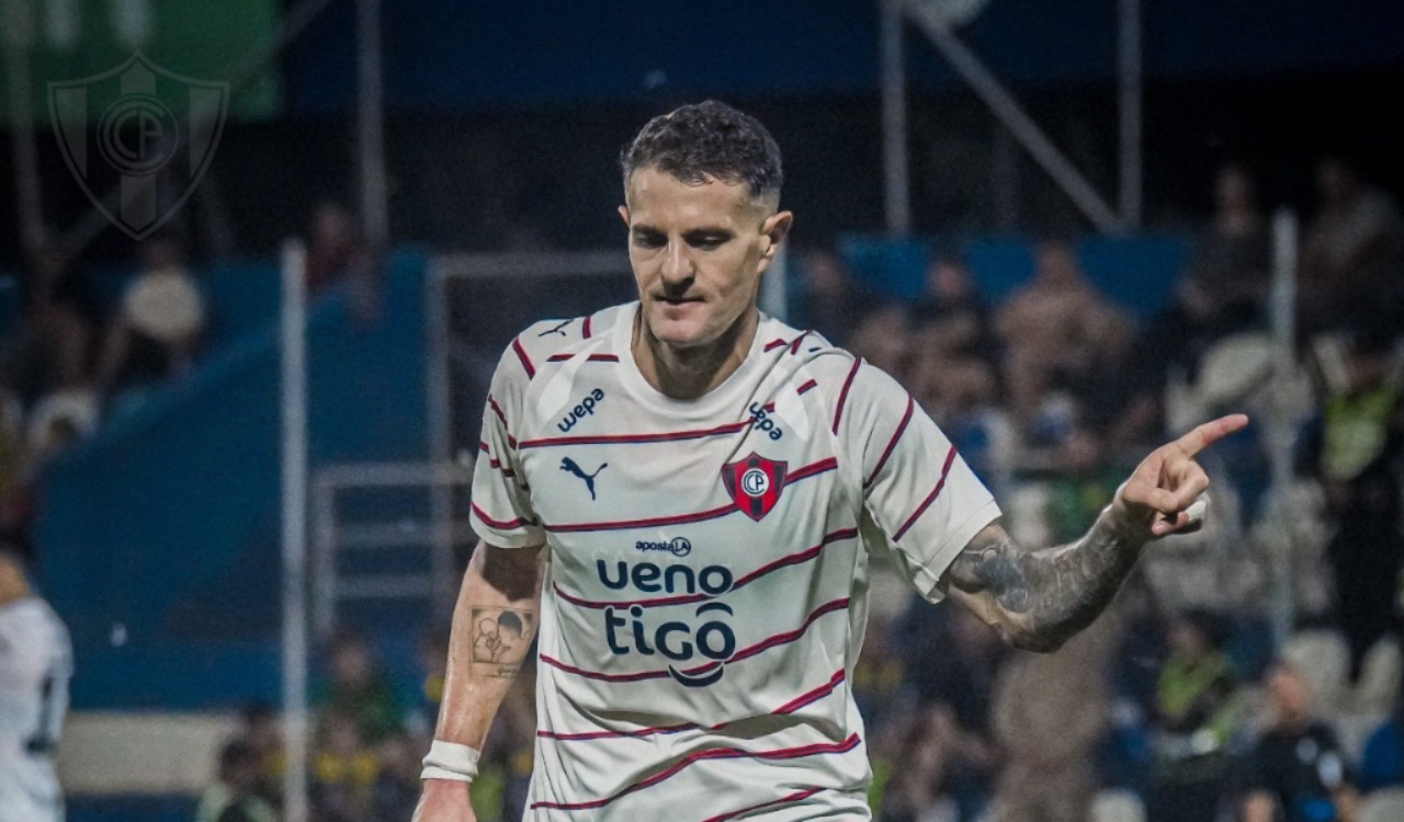 Pablo Vegetti se mantiene como el máximo artillero de Cerro Porteño en el año
