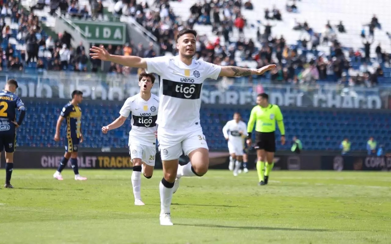 Olimpia supera a Trinidense en Sajonia y escala en la tabla del Clausura Olimpia supera a Trinidense en Sajonia y escala en la tabla del Clausura