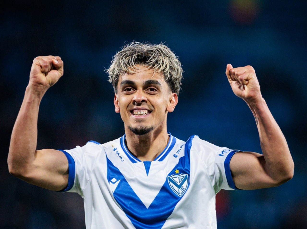 Ronaldo Martínez debuta con gol y le da la victoria a Vélez Sarsfield ante Estudiantes Ronaldo Martínez debuta con gol y le da la victoria a Vélez Sarsfield ante Estudiantes