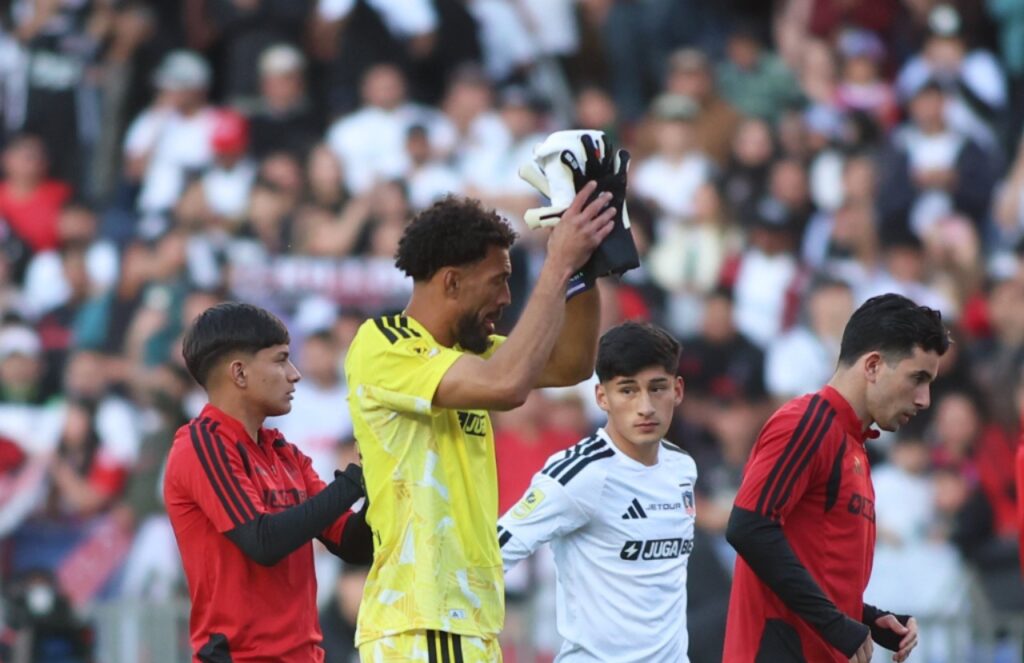 Vozinha mantiene su valla invicta en su debut en el campeonato chileno con Colo Colo Vozinha mantiene su valla invicta en su debut en el campeonato chileno con Colo Colo