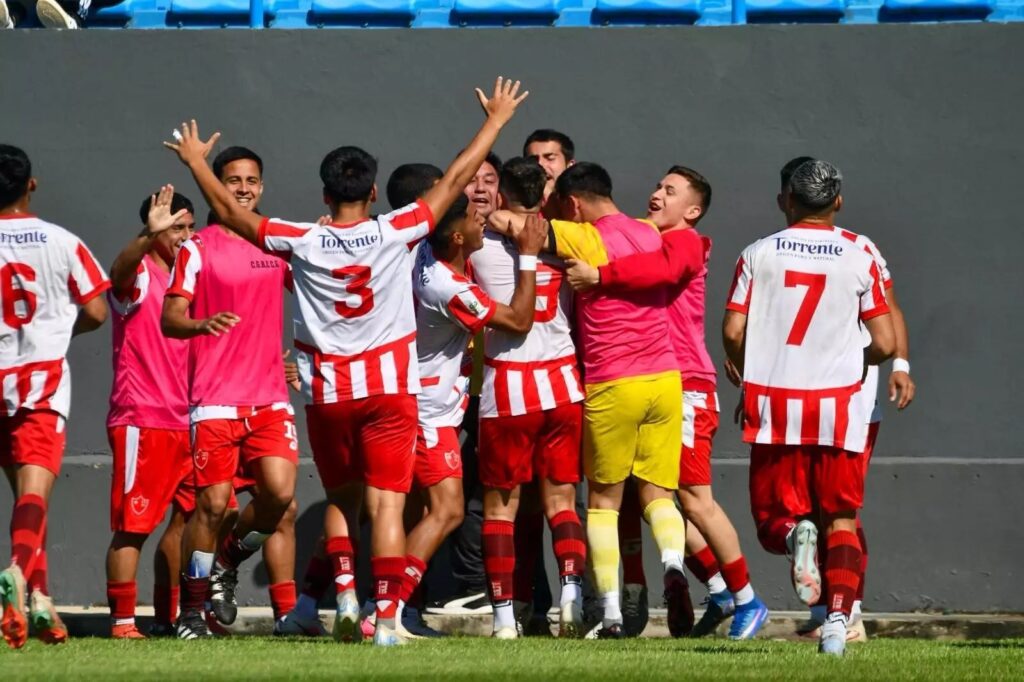 General Caballero de Campo Grande se impone ante Sport Colonial en la conclusión de la Primera C General Caballero de Campo Grande se impone ante Sport Colonial en la conclusión de la Primera C