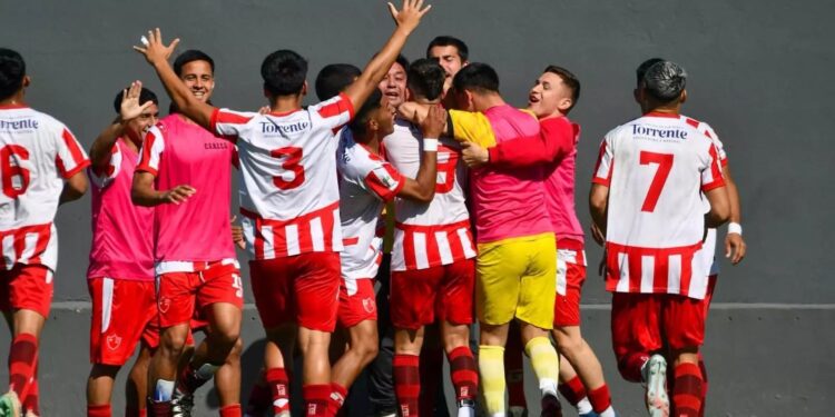 General Caballero de Campo Grande se impone ante Sport Colonial en la conclusión de la Primera C General Caballero de Campo Grande se impone ante Sport Colonial en la conclusión de la Primera C