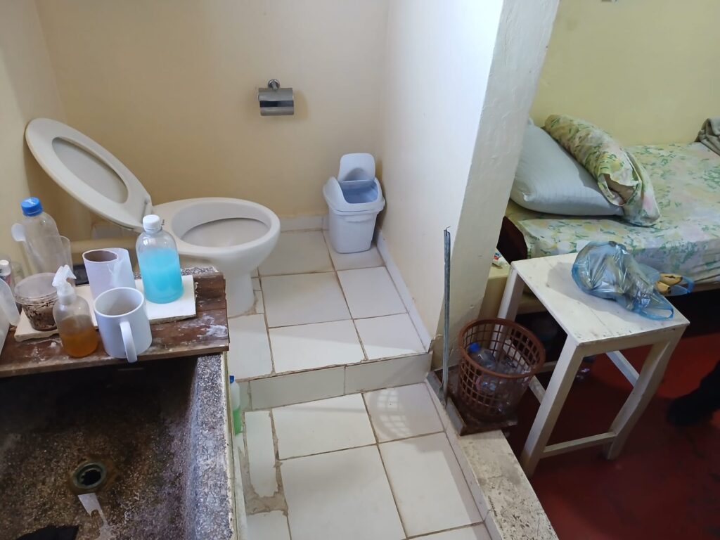 Fiscalía apunta preliminarmente a una caída en el baño como causa de las heridas de Hugo Javier Fiscalía apunta preliminarmente a una caída en el baño como causa de las heridas de Hugo Javier
