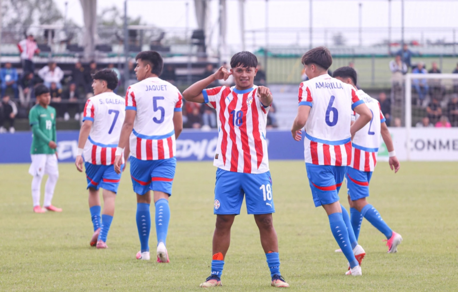 La Albirroja Sub 15 busca afianzarse en la cima del Grupo B frente a Argentina en el Parque Guasu