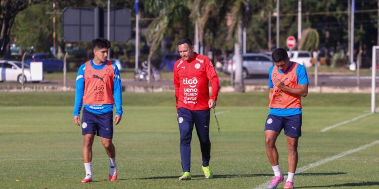 La Albirroja Sub 20 afina detalles tácticos y acelera su preparación para los Juegos ODESUR Rosario 2026 La Albirroja Sub 20 afina detalles tácticos y acelera su preparación para los Juegos ODESUR Rosario 2026