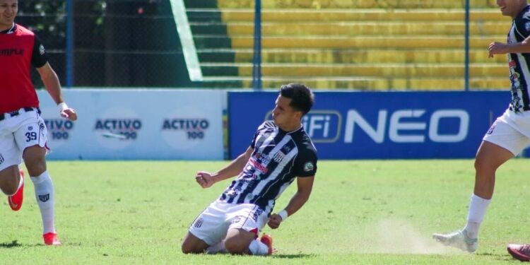Sol de América y Deportivo Santaní imponen condiciones en la mañana del domingo de Intermedia Sol de América y Deportivo Santaní imponen condiciones en la mañana del domingo de Intermedia