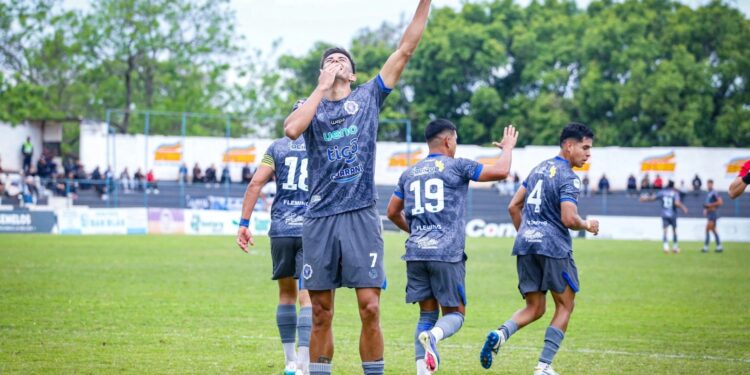 12 de Octubre de Itauguá golea a Olimpia de Itá y se consolida como líder solitario de la Primera B