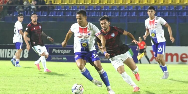 ¡ESCÁNDALO Y EXPULSIÓN EN EL CHACO! GUAIREÑA RECLAMA Y APENAS RESCATA UN EMPATE ANTE EL 3 DE NOVIEMBRE ¡ESCÁNDALO Y EXPULSIÓN EN EL CHACO! GUAIREÑA RECLAMA Y APENAS RESCATA UN EMPATE ANTE EL 3 DE NOVIEMBRE