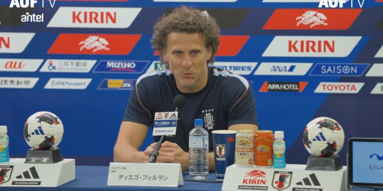 ¡Estreno estelar en Asia! La contundente frase de Diego Forlán en la previa de su debut al frente de Uruguay ¡Estreno estelar en Asia! La contundente frase de Diego Forlán en la previa de su debut al frente de Uruguay