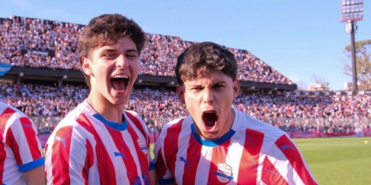 ¿Llega o se borra del clásico? La llamativa frase de Eduardo Delmás tras ganar el oro con la Albirroja