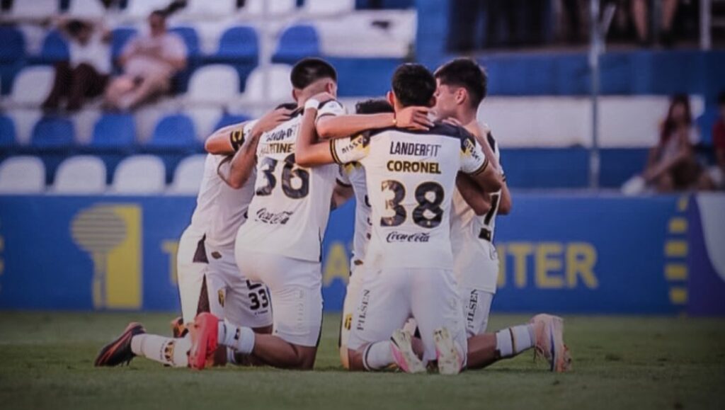 ¡Efecto Chiqui en el Aurinegro! Guaraní tumba a Luqueño en la agonía y desata la polémica por el arbitraje y la racha de Arce