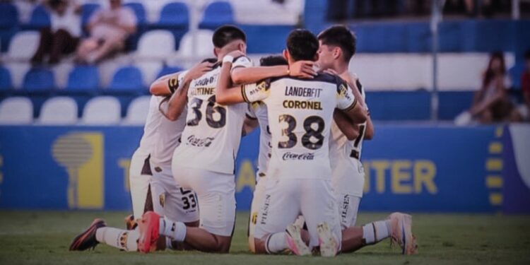 ¡Efecto Chiqui en el Aurinegro! Guaraní tumba a Luqueño en la agonía y desata la polémica por el arbitraje y la racha de Arce