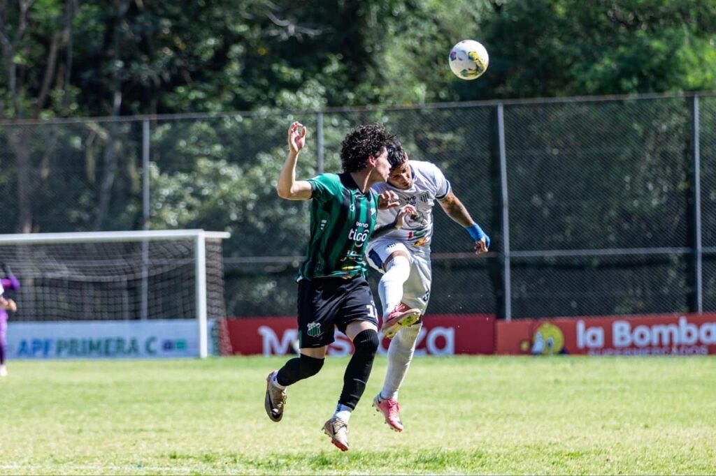 ¡Ráfaga de goles en Pa’i Ñu y reparto de puntos! Deportivo Pinozá y Oriental firmaron un picante empate en la Primera C ¡Ráfaga de goles en Pa’i Ñu y reparto de puntos! Deportivo Pinozá y Oriental firmaron un picante empate en la Primera C