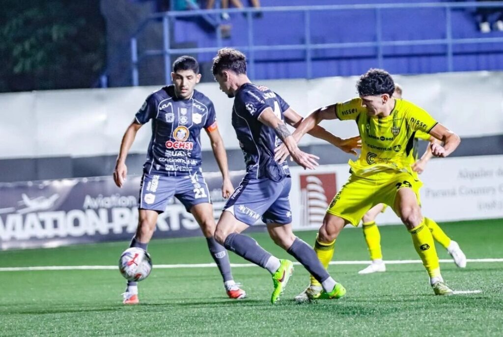 ¡Duelo de urgidos en el Gunther Vögel! San Lorenzo y Recoleta se juegan la vida en la Ciudad Universitaria ¡Duelo de urgidos en el Gunther Vögel! San Lorenzo y Recoleta se juegan la vida en la Ciudad Universitaria