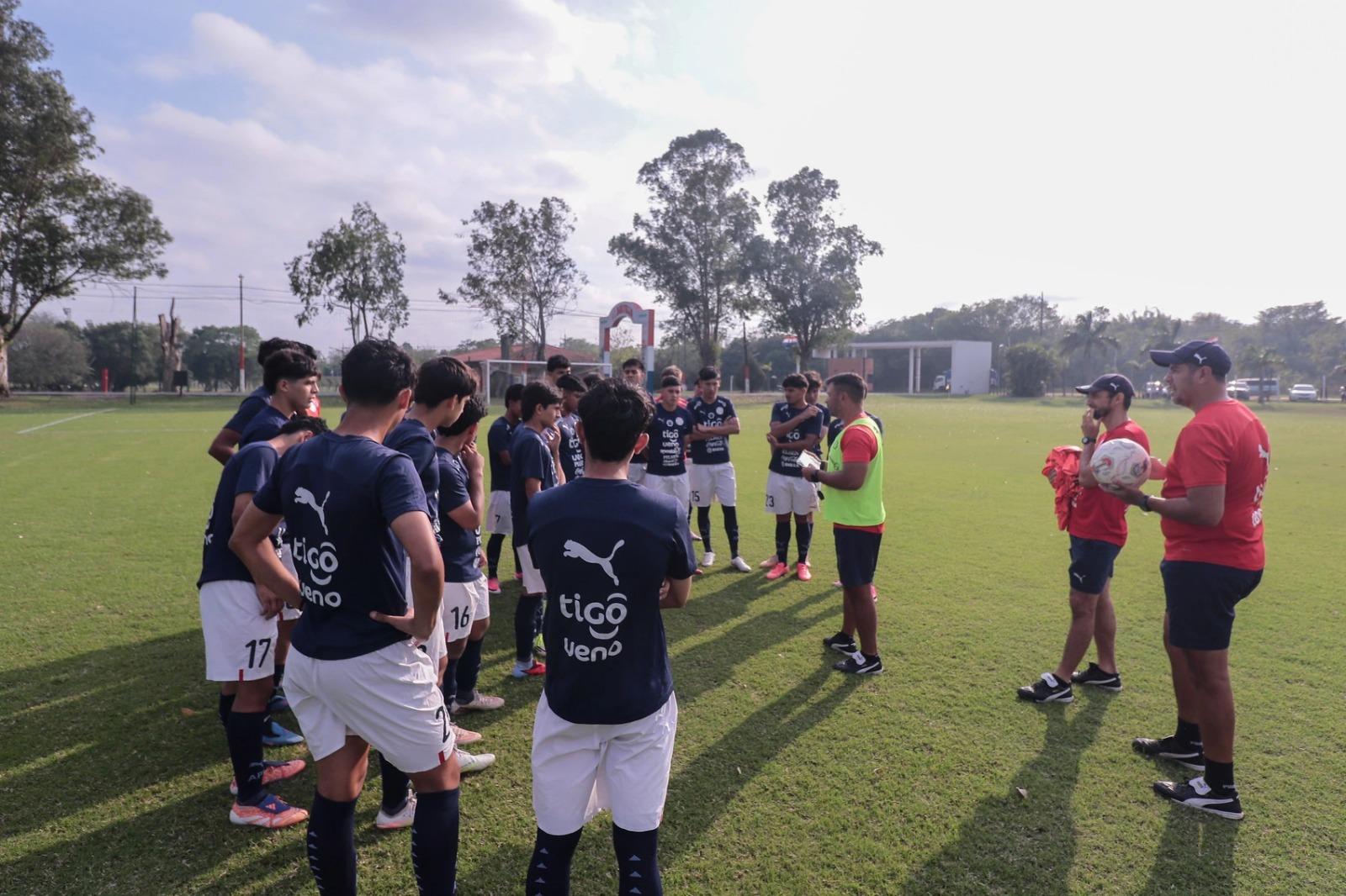 ¡Operativo Bakú en marcha y caza de talentos en Ypané! La Albirroja Sub 15 inicia la puesta a punto rumbo al histórico Mundial de Azerbaiyán ¡Operativo Bakú en marcha y caza de talentos en Ypané! La Albirroja Sub 15 inicia la puesta a punto rumbo al histórico Mundial de Azerbaiyán