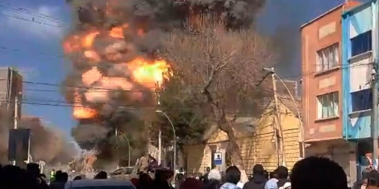 Bolivia: trágica doble explosión en un cuartel militar Bolivia: trágica doble explosión en un cuartel militar