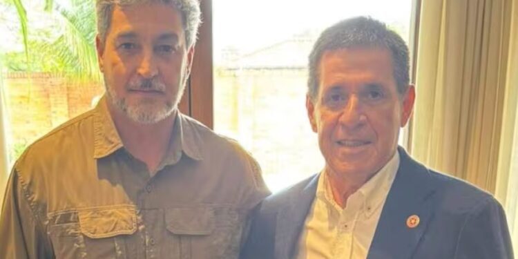 Sorprendente: Cartes y Mario Abdo se reúnen en plena tensión interna del Partido Colorado