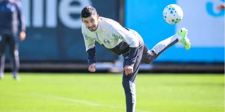 Grêmio no escatimó para recuperar a Villasanti antes de un partido clave Grêmio no escatimó para recuperar a Villasanti antes de un partido clave