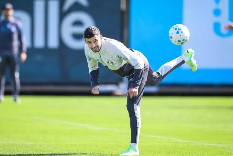 Grêmio no escatimó para recuperar a Villasanti antes de un partido clave