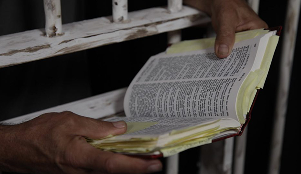 Ni las rejas los callan, cristianos en Yemen siguen anunciando a Jesús desde prisión