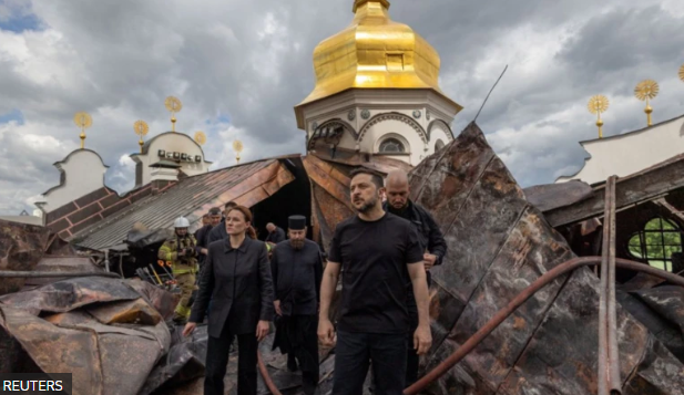 Bombardeo destruye una iglesia cristiana que brindaba ayuda a miles de ucranianos Bombardeo destruye una iglesia cristiana que brindaba ayuda a miles de ucranianos