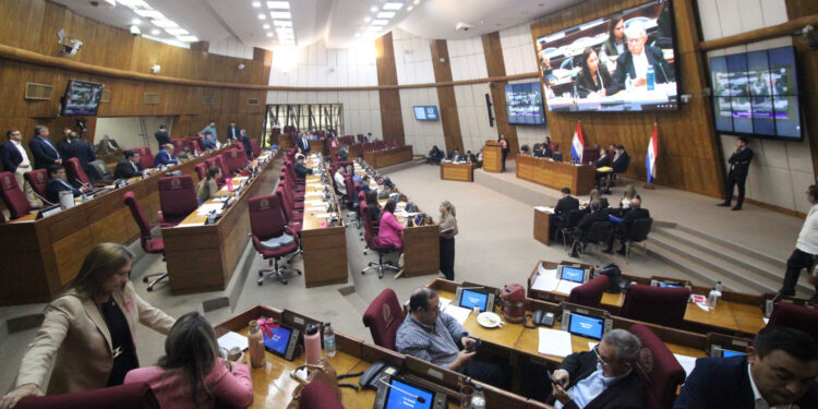 Diputados aprueba proyecto para prohibir de forma absoluta el matrimonio infantil en Paraguay Diputados aprueba proyecto para prohibir de forma absoluta el matrimonio infantil en Paraguay