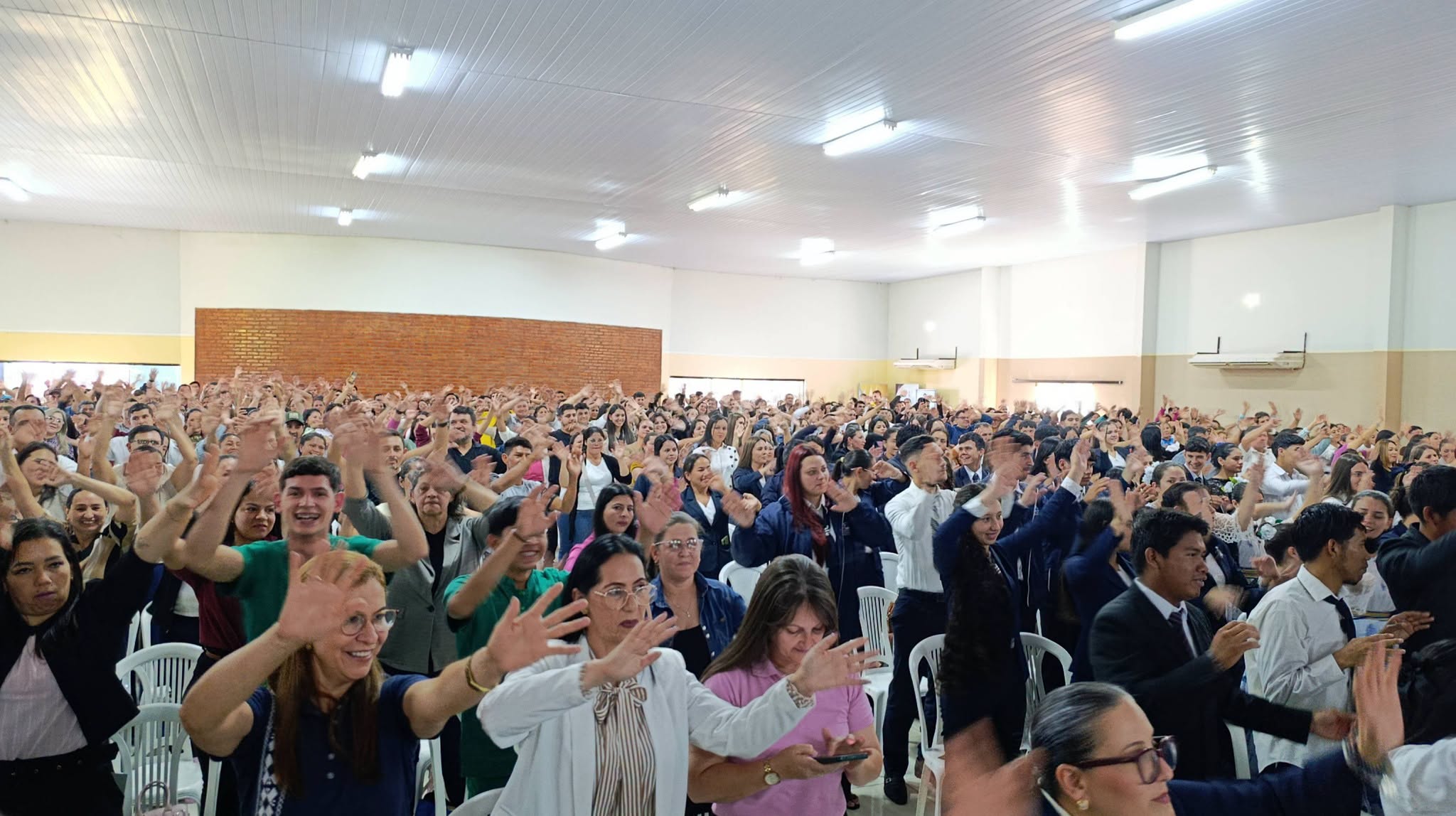 Curuguaty reunió a cerca de 1.000 participantes en una exitosa jornada sobre el bienestar integral del docente