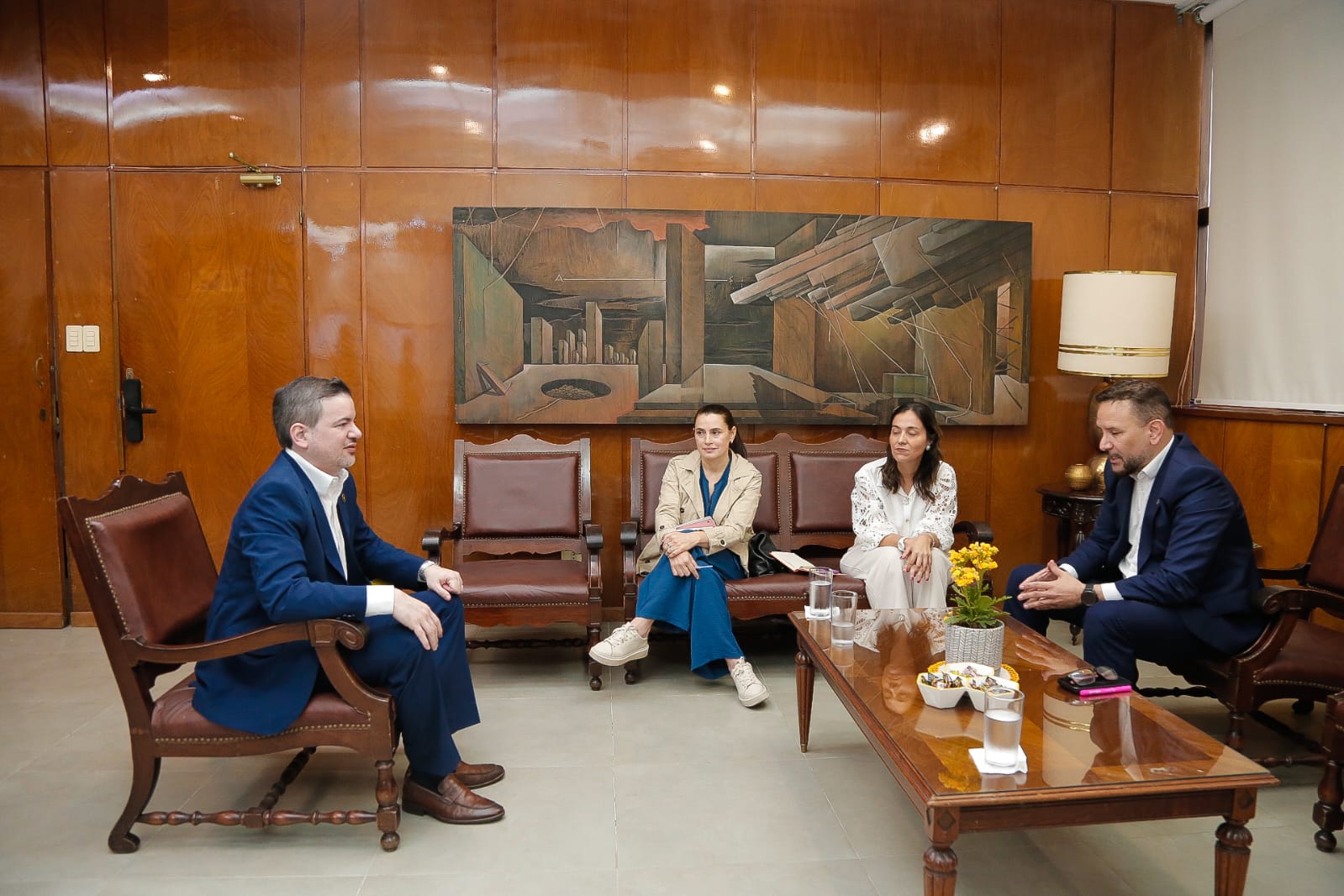 IPS y ANEAES inician un trabajo conjunto para fortalecer la formación médica IPS y ANEAES inician un trabajo conjunto para fortalecer la formación médica