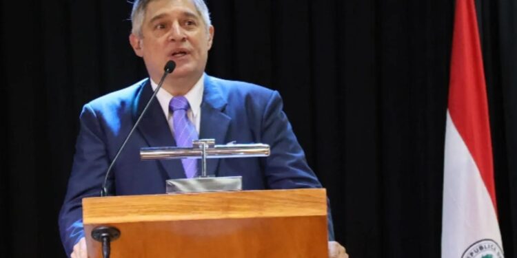 Títulos irregulares en el MEC: investigan cómo fallaron los controles que debían garantizar su autenticidad