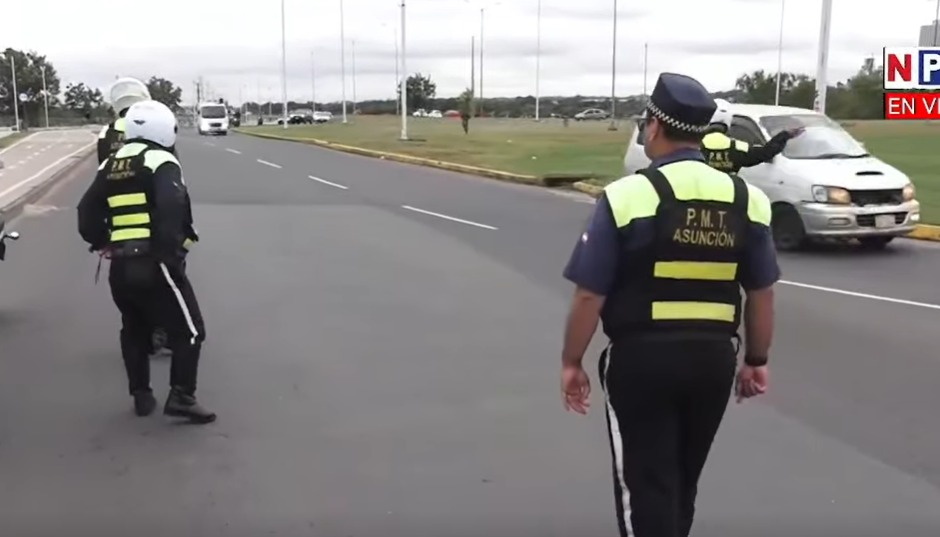 PMT despliega operativo especial en Avda. Artigas y la Costanera ante masivo evento deportivo en Asunción PMT despliega operativo especial en Avda. Artigas y la Costanera ante masivo evento deportivo en Asunción