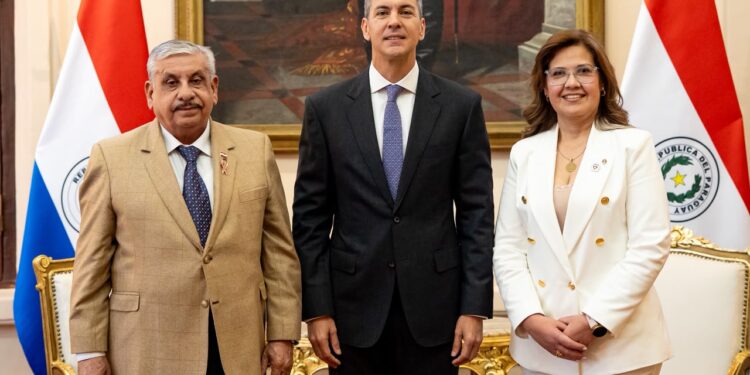 Salud Pública inicia cambios: Cynthia Cardozo Nessi asume el Viceministerio de Rectoría Salud Pública inicia cambios: Cynthia Cardozo Nessi asume el Viceministerio de Rectoría