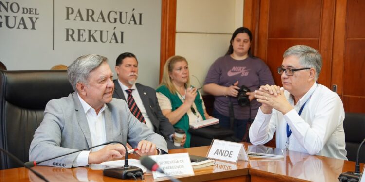 ANDE refuerza operativo ante nuevo sistema de tormentas en coordinación con la SEN ANDE refuerza operativo ante nuevo sistema de tormentas en coordinación con la SEN