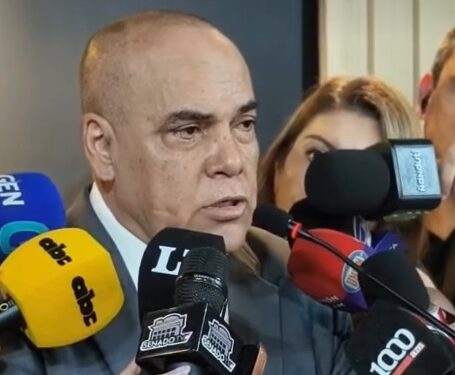 Bachi Núñez califica de satisfactorias las respuestas del BCP sobre Ueno Bank