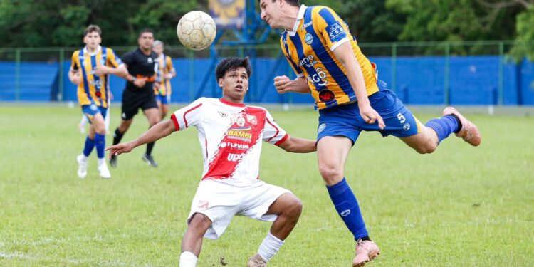 ¡Paseo del Kelito en J. Augusto Saldívar y golpe sobre la mesa! River Plate aplasta a Cristóbal Colón JAS con goleada categórica ¡Paseo del Kelito en J. Augusto Saldívar y golpe sobre la mesa! River Plate aplasta a Cristóbal Colón JAS con goleada categórica