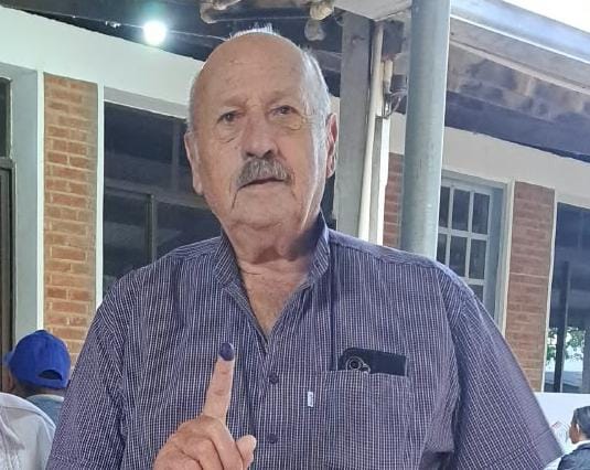 Ernst Giesbrecht arrasa en Loma Plata y consigue un nuevo periodo como intendente Ernst Giesbrecht arrasa en Loma Plata y consigue un nuevo periodo como intendente