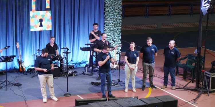 Fernheim reunió a 230 jóvenes en su tradicional evento juvenil