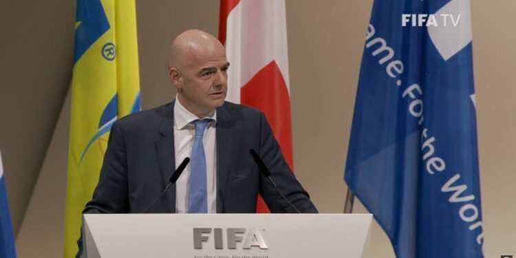 Guerra total en la FIFA: Aleksander Ceferin busca la caída de Gianni Infantino y apela a la vía judicial para desbancarlo Guerra total en la FIFA: Aleksander Ceferin busca la caída de Gianni Infantino y apela a la vía judicial para desbancarlo