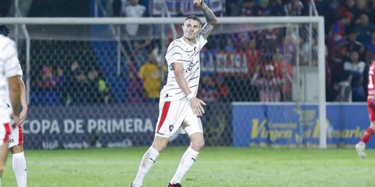 Fiesta y resurrección azulgrana en Itauguá: Cerro Porteño aplasta a Luqueño, alivia la crisis y sepulta al Auriazul