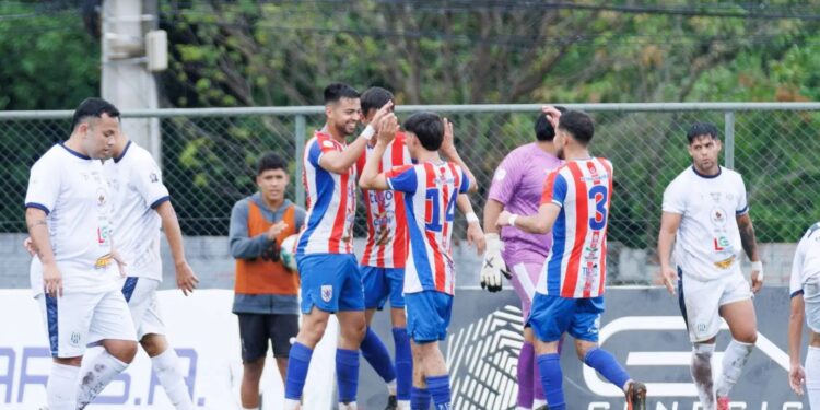Escándalo e humillación en el Eleuterio Sánchez: Humaitá le propina una paliza histórica de 8-0 a Oriental y desata la furia de los hinchas