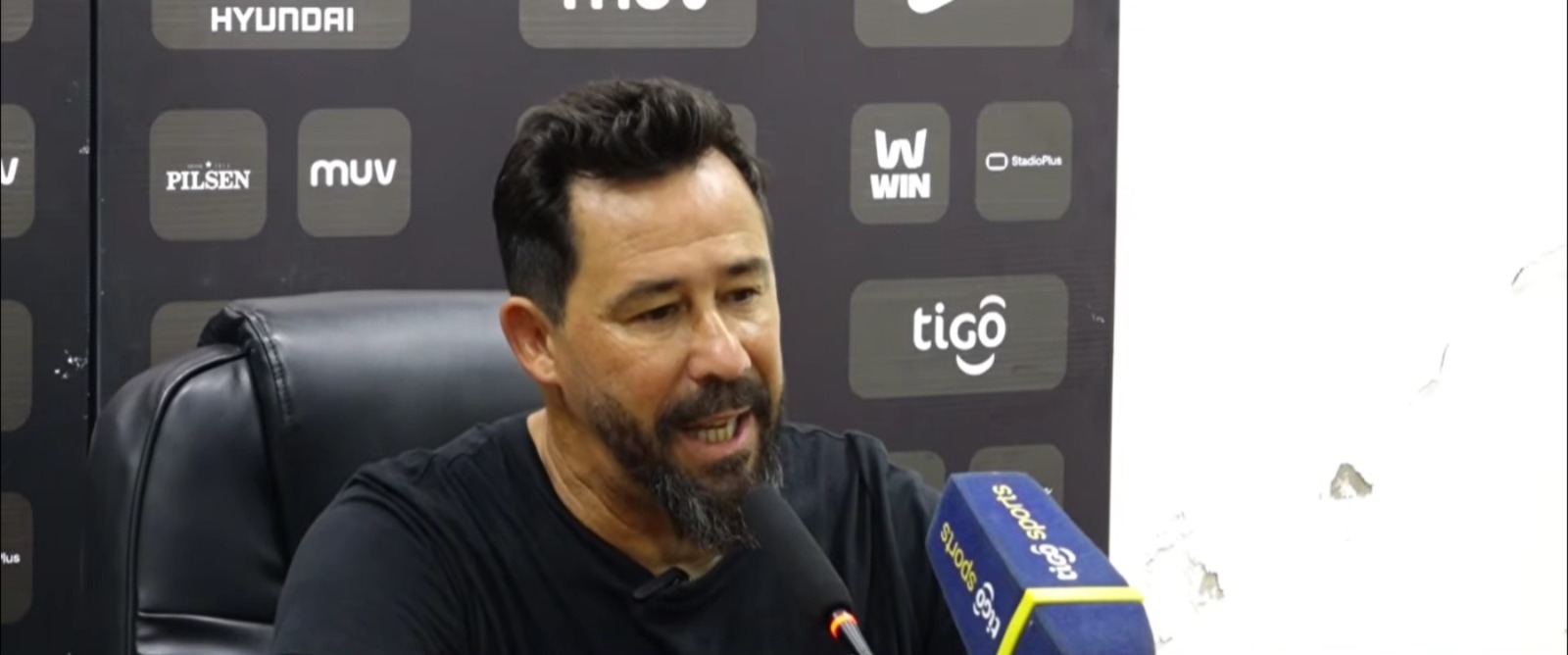 Declaraciones que encienden el debate en Para Uno: «Vitamina» Sánchez defiende lo indefendible tras el bochorno de Olimpia en Trinidad Declaraciones que encienden el debate en Para Uno: «Vitamina» Sánchez defiende lo indefendible tras el bochorno de Olimpia en Trinidad