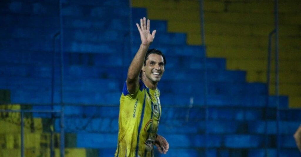 Batacazo y tormenta en el Erico Galeano: Deportivo Capiatá despluma a Benjamín Aceval en el cierre de la fecha y sacude la Intermedia