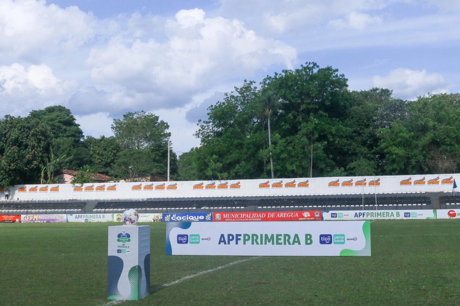 Se enciende la recta final en la Primera B: Programan la antepenúltima fecha al límite, cruces matutinos en simultáneo y el ascenso en juego