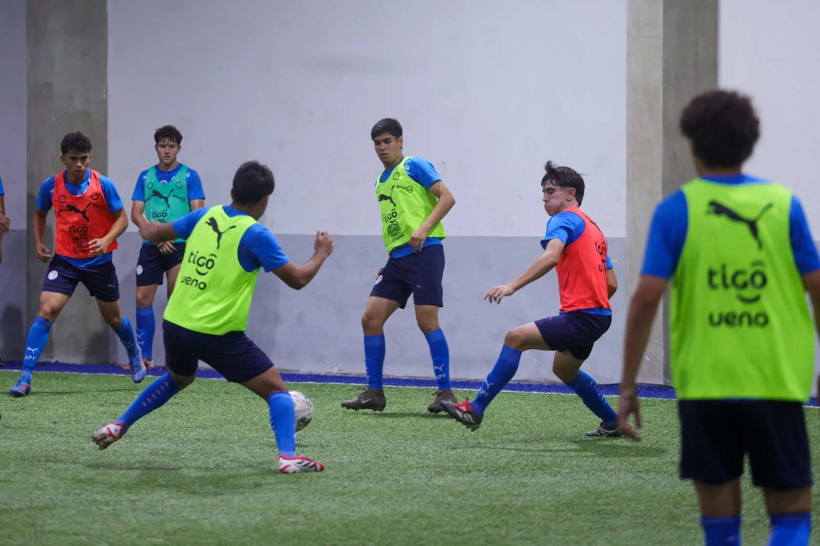 Presión máxima en Ypané: La albirroja Sub 16 vuelve a las prácticas bajo la lupa de Mariano Uglessich y sin margen para el relajamiento