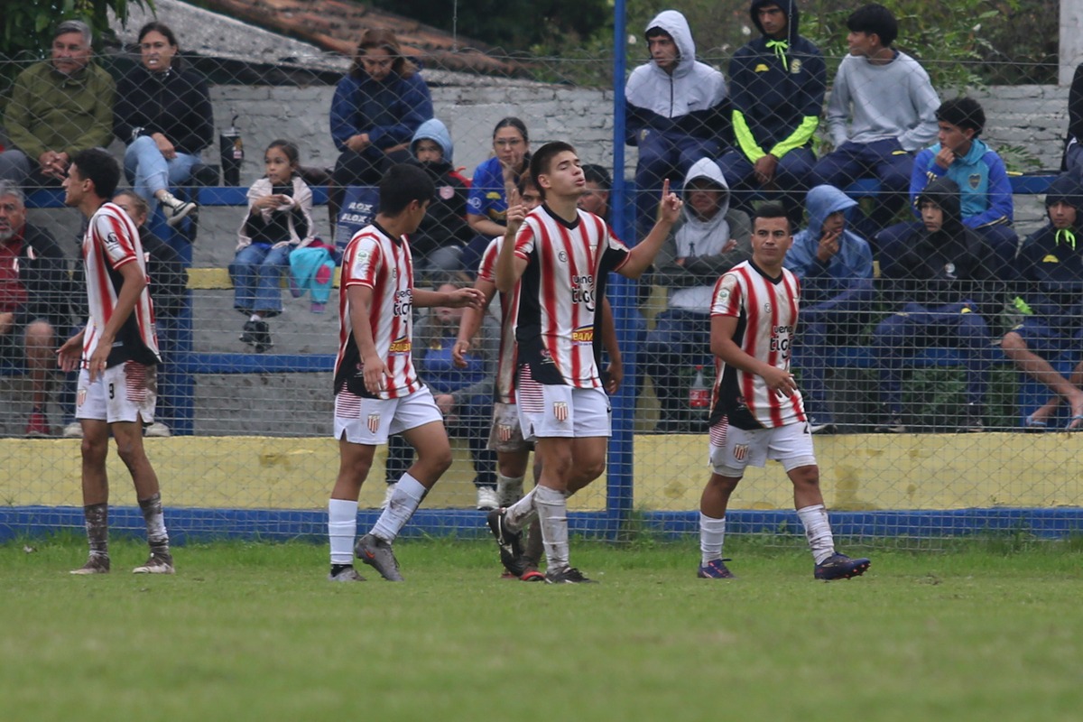 Goleada humillante y tormenta en Loma Pytã: Atlético Juventud aplasta a General Díaz en el cierre reprogramado de la fecha 20