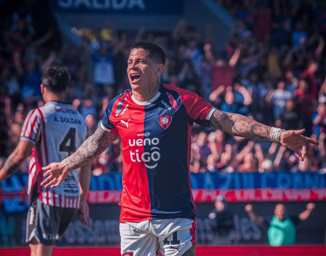 ¿Vuelve la figura desterrada a Barrio Obrero? Gustavo Costas expone a la directiva de Cerro Porteño tras el clamor de Juan Manuel Iturbe ¿Vuelve la figura desterrada a Barrio Obrero? Gustavo Costas expone a la directiva de Cerro Porteño tras el clamor de Juan Manuel Iturbe