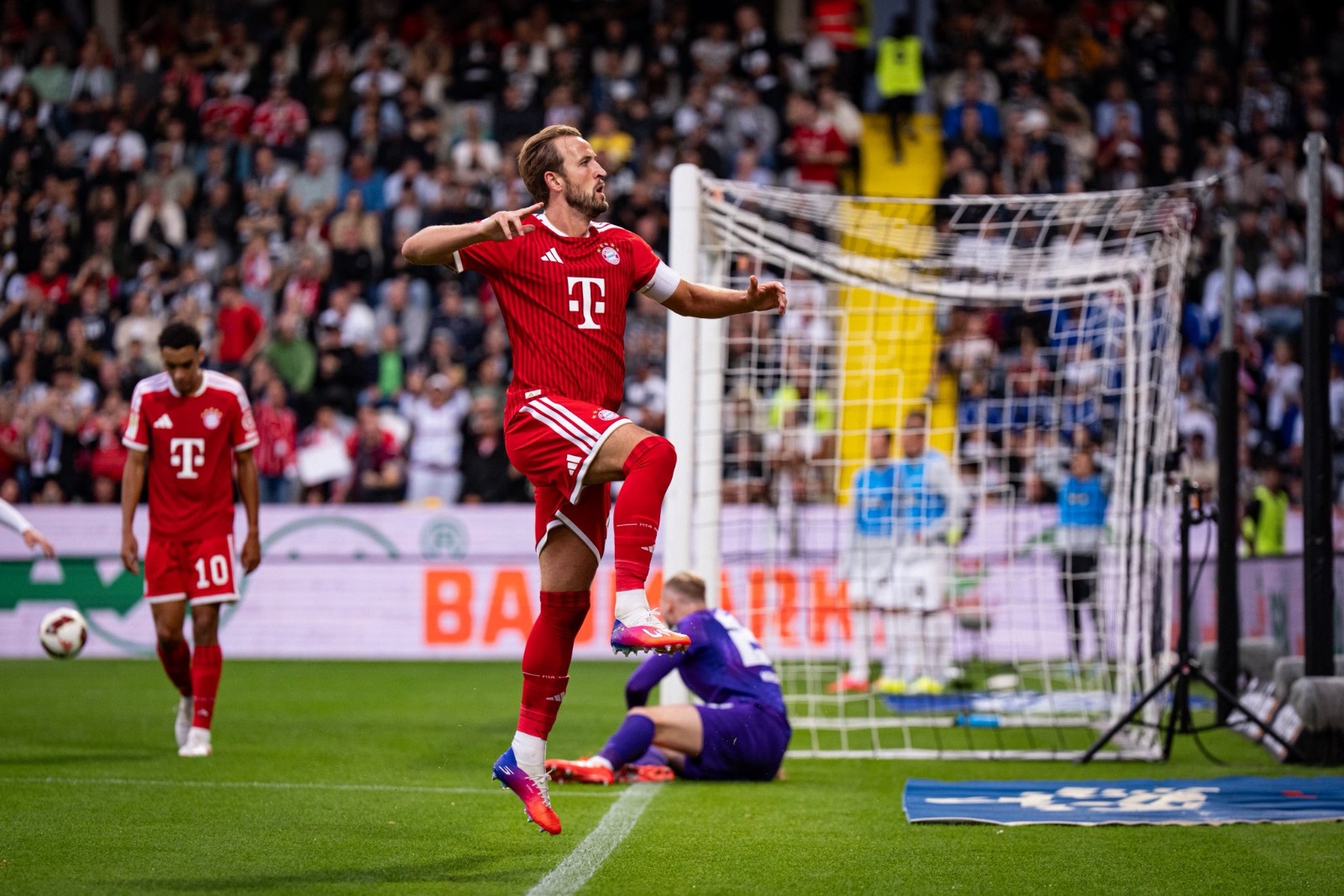 Harry Kane desafía la historia: El artillero del Bayern acecha el récord de Cristiano Ronaldo en la Champions y pone en jaque al Arsenal y al Atlético Harry Kane desafía la historia: El artillero del Bayern acecha el récord de Cristiano Ronaldo en la Champions y pone en jaque al Arsenal y al Atlético