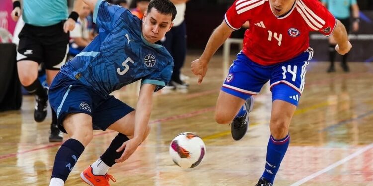 Tropiezo juvenil y milagro del arquero: La Albirroja rescata tres puntos agónicos en la Liga Evolución de Futsal gracias a un gol épico de Marcio Ramírez